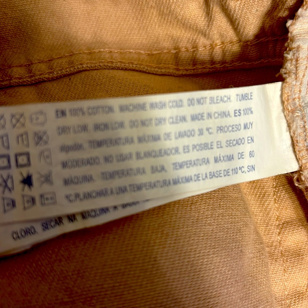 Forever 21 Tan Jean Shorts with Distressed Details - Picture 4 of 8